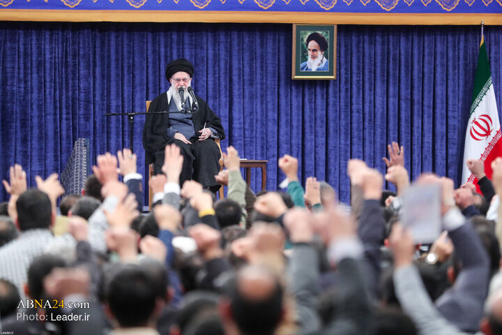 Photos: Imam Khamenei meets with families of martyrs on birth anniversary of Imam Ali (a.s.)