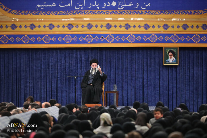 Photos: Imam Khamenei meets with families of martyrs on birth anniversary of Imam Ali (a.s.)