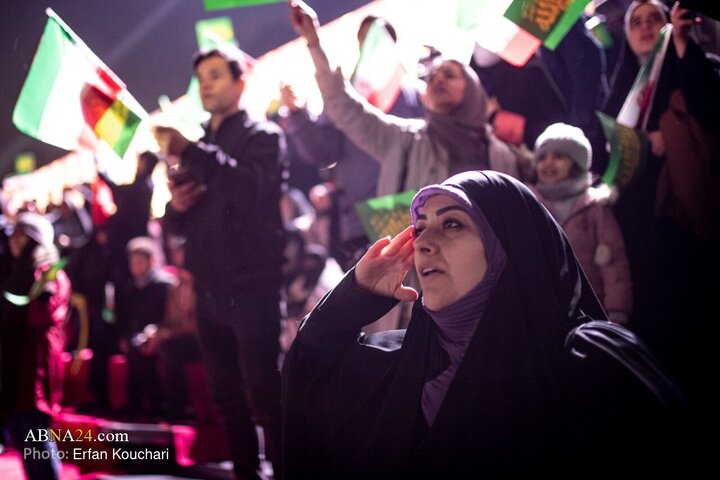 Photos: Unveiling of “Conqueror of Khaybar” Monument at Imam Khomeini Square in Tehran
