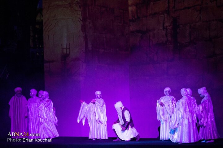 Photos: Unveiling of “Conqueror of Khaybar” Monument at Imam Khomeini Square in Tehran