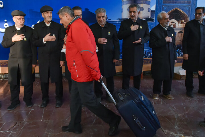 Photos: Welcoming Ceremony for Pilgrims of the Imam Reza Shrine at Mashhad Railway Station