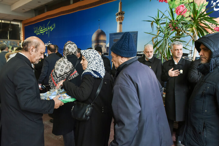 Photos: Welcoming Ceremony for Pilgrims of the Imam Reza Shrine at Mashhad Railway Station
