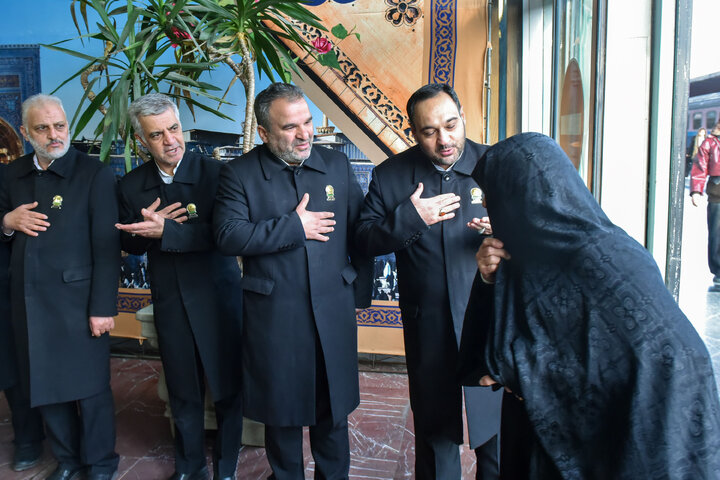 Photos: Welcoming Ceremony for Pilgrims of the Imam Reza Shrine at Mashhad Railway Station