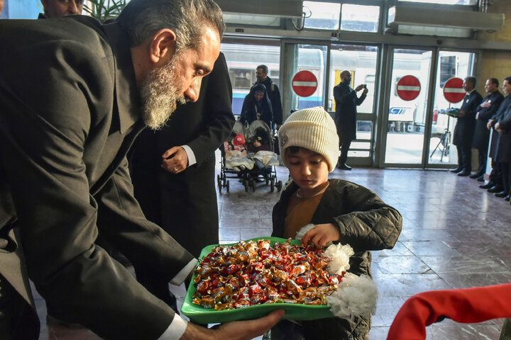 Photos: Welcoming Ceremony for Pilgrims of the Imam Reza Shrine at Mashhad Railway Station