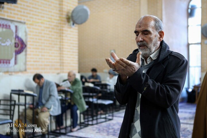 آیین معنوی اعتکاف در مسجد جامع قم