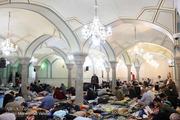 အဗ်ဒိုလ်အဇီးမ် ဟစန်နီ (အ.စ) ၏ ရောင်ဇာတော် တွင် ပြုလုပ်နေသည့် အဲအ်သေကာဖ် ပုံရိပ်များ  ။ ။ Photos