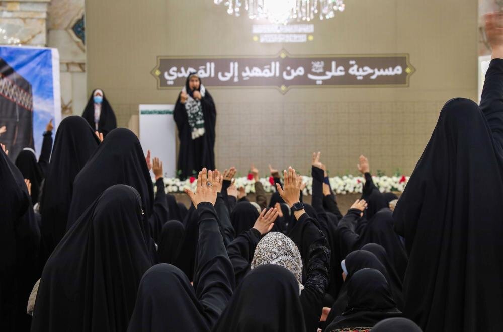 العتبة العلوية المقدسة تقيم محفلا ولائي خاص بالزائرات بمناسبة ذكرى ولادة أمير المؤمنين (ع)