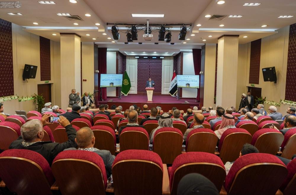 إقامة مهرجان الإبداع الشعري بنسخته الثامنة بمناسبة ولادة أمير المؤمنين(ع)