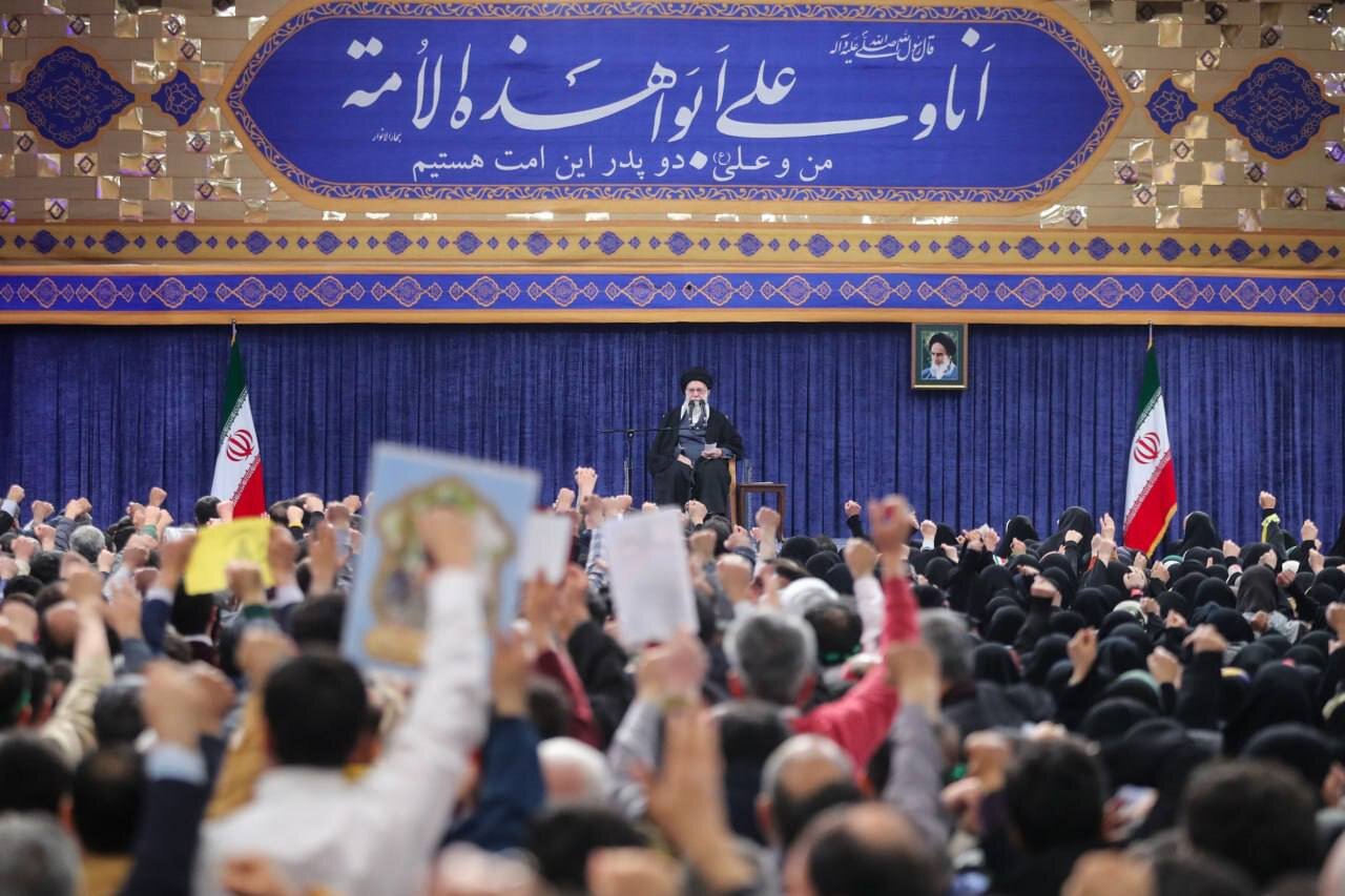 Ayatullah Khamenei:Mazungumzo na Waandamanaji Halali Yapokelewe na Kusikilizwa, Wachochezi wa Fujo na Ghasia Hawastahili Kusikilizwa Bali Wadhibitiwe