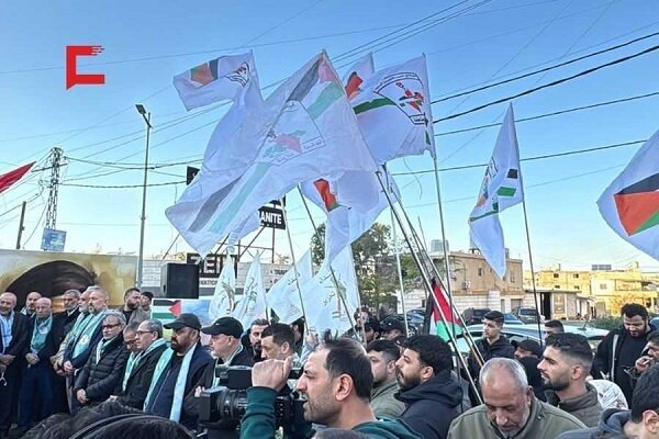 برگزاری راهپیمایی نمادین در بیروت به مناسبت سالگرد شهادت سردار سلیمانی + تصاویر