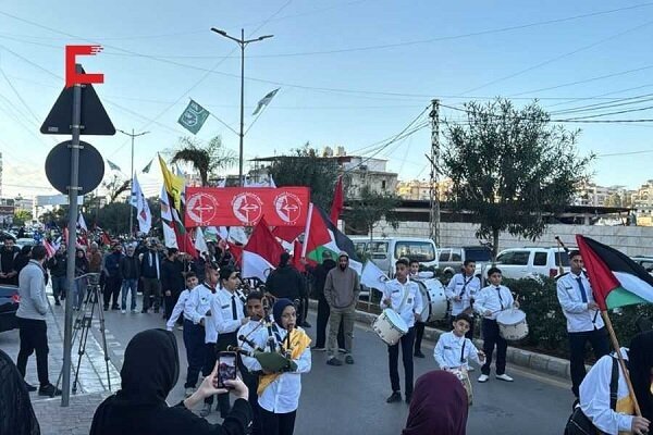 برگزاری راهپیمایی نمادین در بیروت به مناسبت سالگرد شهادت سردار سلیمانی + تصاویر