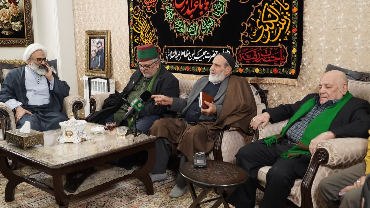 دومین جلسه هیئت حبیب ‌ابن ‌مظاهر در منزل ذاکر پیشکسوت اهل‌بیت(ع) + تصاویر