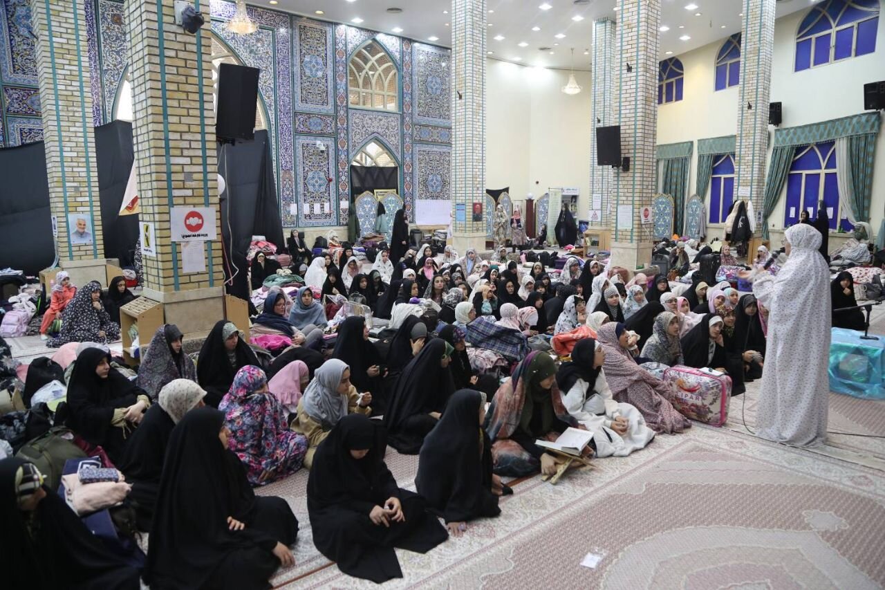 برگزاری مراسم معنوی اعتکاف ویژه دختران نوجوان در موزه ملی انقلاب اسلامی و دفاع مقدس