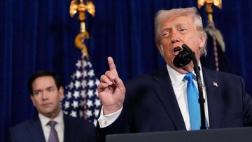 Trump dice que EEUU está “a cargo” de Venezuela y amenaza con 2.º ataque