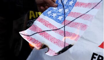 عکس خبری | آتش زدن پرچم آمریکا؛ این‌بار جاکارتا