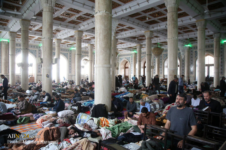 Photos: Spiritual I'tikaf Ceremony at Qom’s Azam Mosque