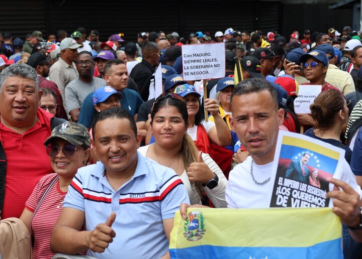 Informe fotográfico | Gran marcha en Venezuela exige la liberación del presidente Nicolás Maduro y de Cilia Flores tras su detención ilegal por Estados Unidos