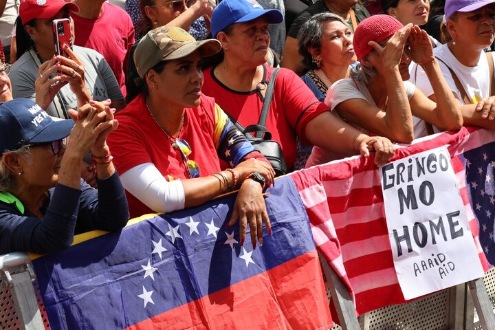 Informe fotográfico | Gran marcha en Venezuela exige la liberación del presidente Nicolás Maduro y de Cilia Flores tras su detención ilegal por Estados Unidos