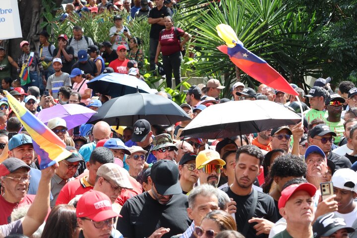 Informe fotográfico | Gran marcha en Venezuela exige la liberación del presidente Nicolás Maduro y de Cilia Flores tras su detención ilegal por Estados Unidos