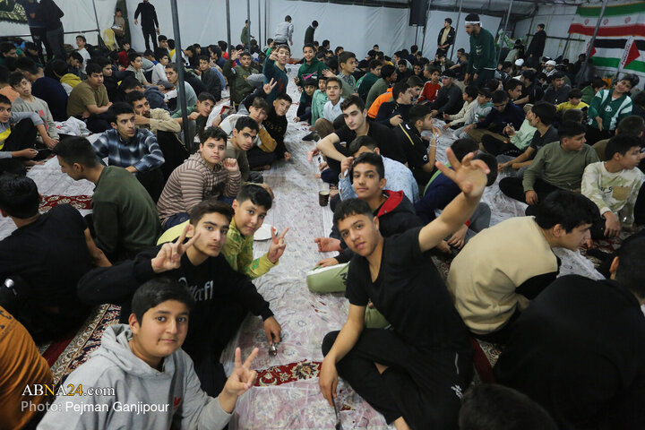 آیین معنوی اعتکاف در مسجد سید اصفهان