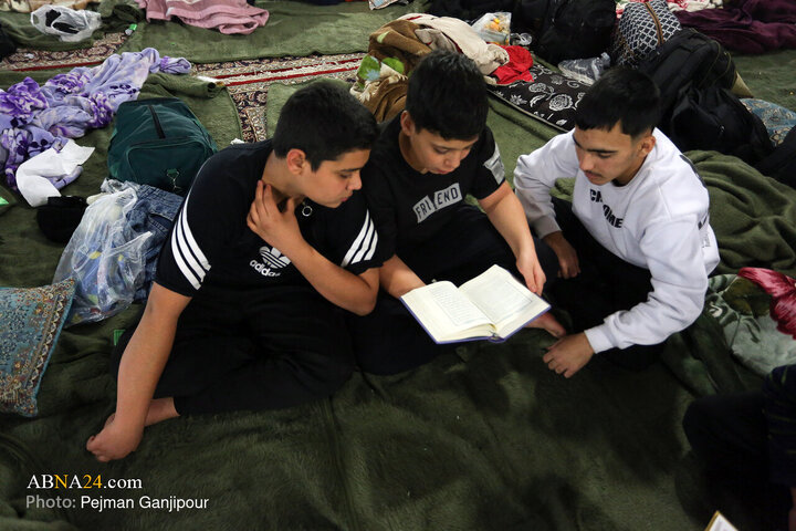 آیین معنوی اعتکاف در مسجد سید اصفهان