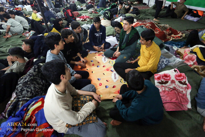 آیین معنوی اعتکاف در مسجد سید اصفهان