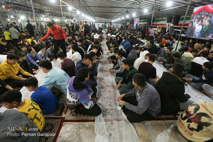 آیین معنوی اعتکاف در مسجد سید اصفهان