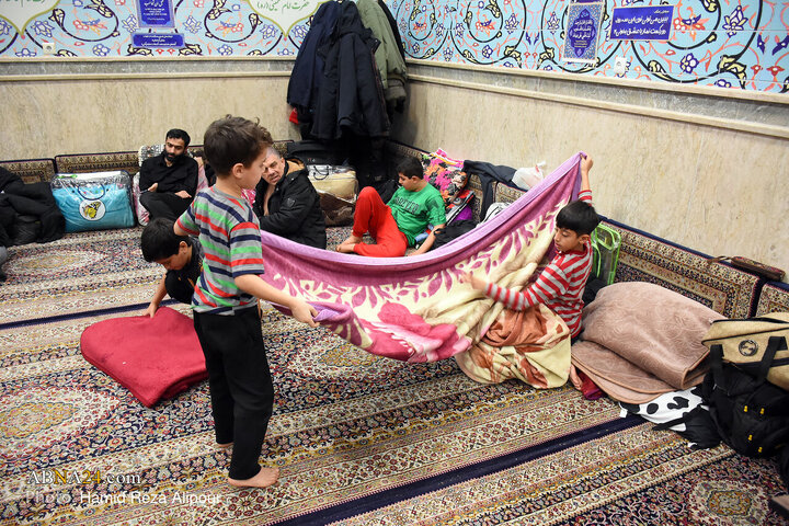 مراسم معنوی اعتکاف نونهالان رضوی در رشت