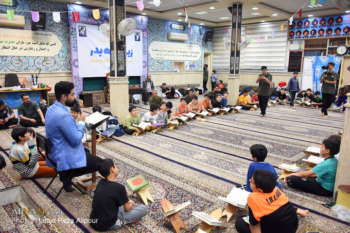 مراسم معنوی اعتکاف نونهالان رضوی در رشت