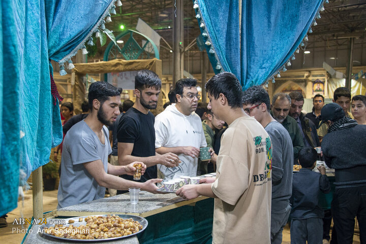 آیین معنوی اعتکاف در مسجد جامع شهدا شیراز