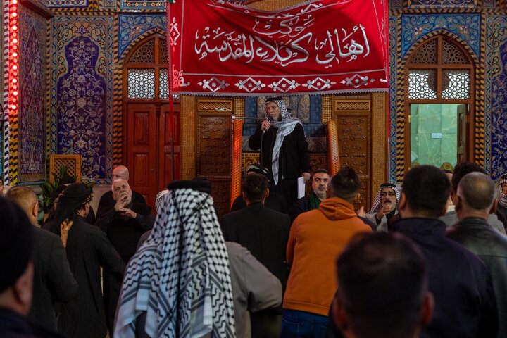 تقرير مصور/ تشييع النعش الرمزي للسيدة زينب (عليها السلام) عند العتبتين المقدستين في كربلاء