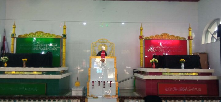 မန္တလေးမြို့ ရှီအဟ် အေမာမ် ဘာရာ တွင် ဟဇရသ် ဇိုင်နဗ် (စ.အ) ၏ ဝဖါးသ် အတွက်  မဂျ်လစ် အဇါ ပြုလုပ်   ။ ။ Photos