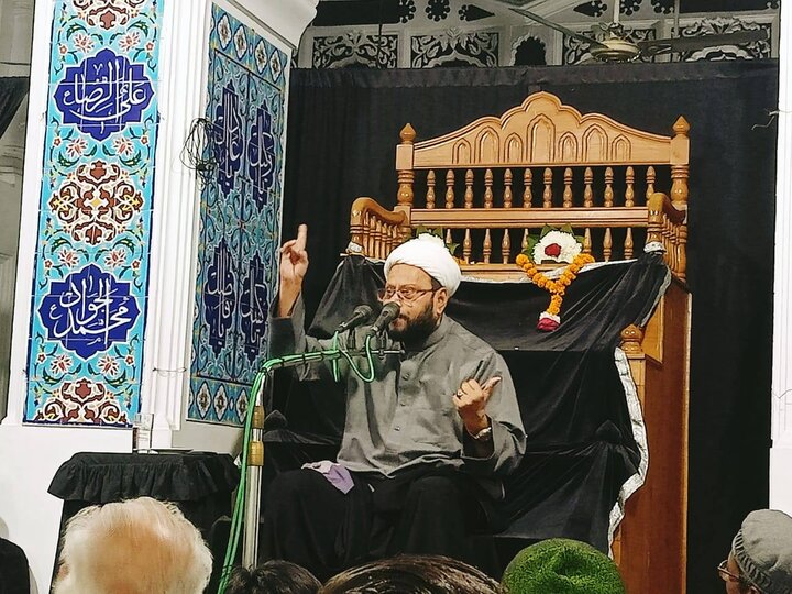 ဘင်္ဂလားဒေ့ရှ် နိုင်ငံ ၏မြို့တော် ဒါကာ ရှိ ဒါလန် အေမာမ် ဘာရာ တွင် သခင်မကြီး ဇိုင်နဗ် (စ.အ) ၏ ရှဟာဒသ် မဂျ်လစ် ပြုလုပ်  ။ ။ Photos