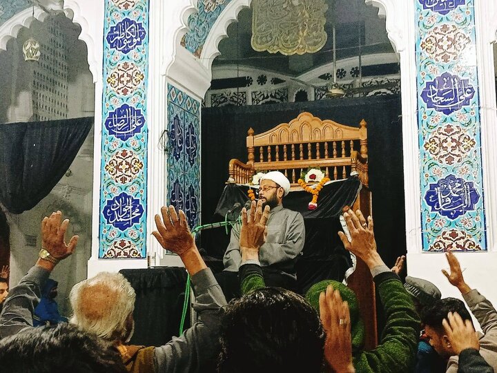 ဘင်္ဂလားဒေ့ရှ် နိုင်ငံ ၏မြို့တော် ဒါကာ ရှိ ဒါလန် အေမာမ် ဘာရာ တွင် သခင်မကြီး ဇိုင်နဗ် (စ.အ) ၏ ရှဟာဒသ် မဂျ်လစ် ပြုလုပ်  ။ ။ Photos