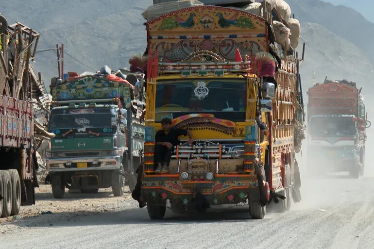 صدها شهروند پاکستانی در افغانستان گرفتار شده‌اند/ بلاتکلیفی پس از بسته شدن مرزها ادامه دارد