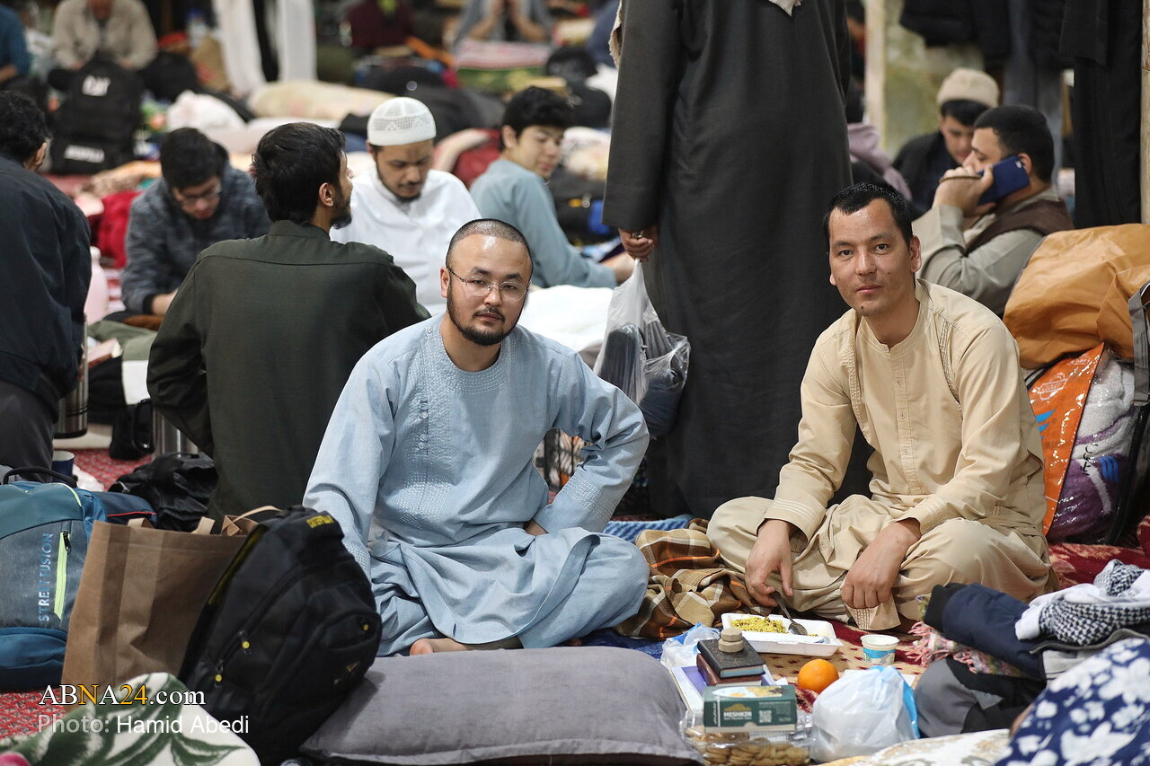 Photos: Spiritual Itikaf Ceremony for Non‑Iranian Seminary Students