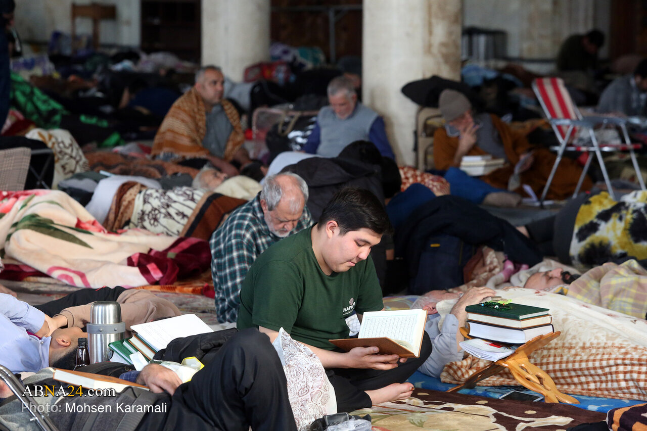 Photos: Spiritual I'tikaf Ceremony at Qom’s Azam Mosque