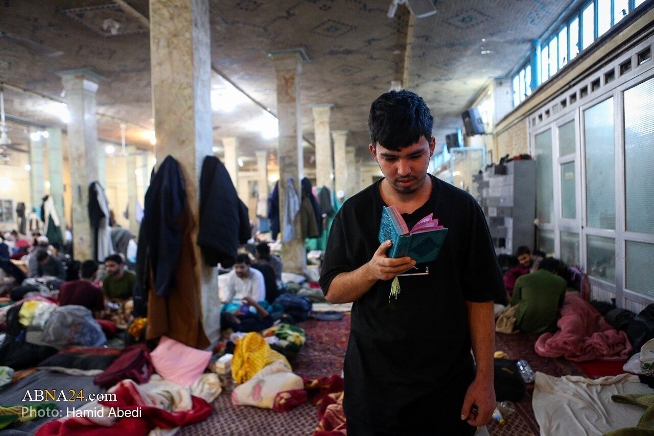 Photos: Spiritual Iʿtikaf Ceremony in Qom’s Jameh Mosque, Imam Hasan al‑Askari Mosque