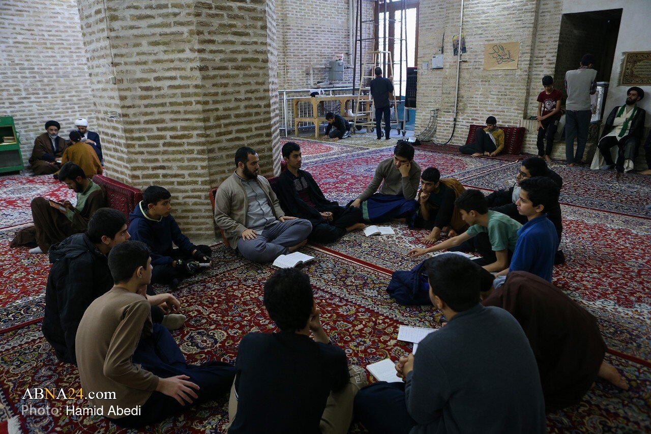 Photos: Spiritual Iʿtikaf Ceremony in Qom’s Jameh Mosque, Imam Hasan al‑Askari Mosque