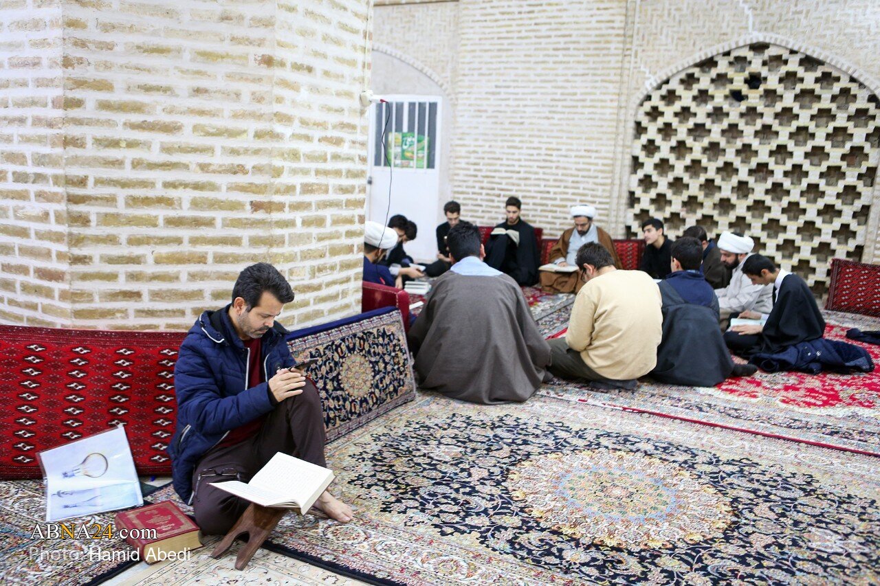 Photos: Spiritual Iʿtikaf Ceremony in Qom’s Jameh Mosque, Imam Hasan al‑Askari Mosque