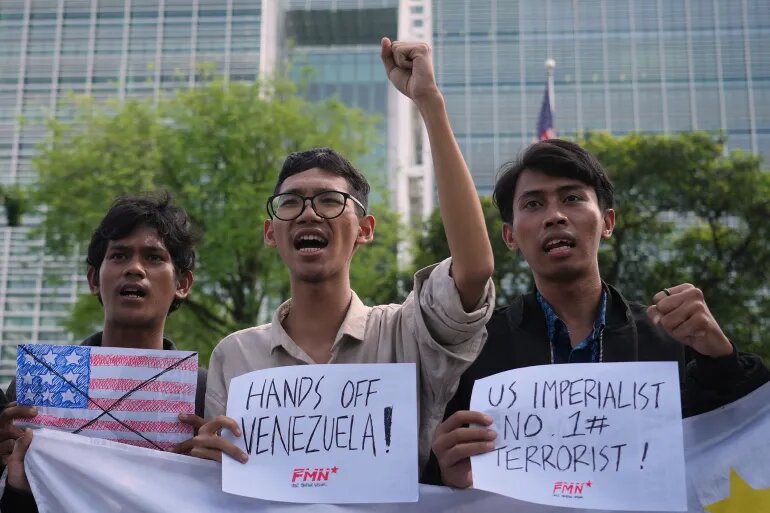 عکس خبری | آتش زدن پرچم آمریکا؛ این‌بار جاکارتا