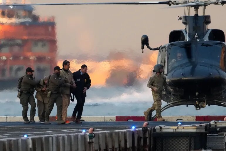 تصاویری از انتقال مادورو به دادگاهی در نیویورک + عکس و ویدیو