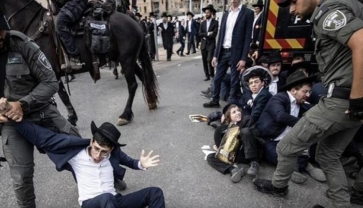 Pertembungan Tercetus antara Polis Israel dan Penunjuk Perasaan Ultra-Ortodoks di Jerusalem