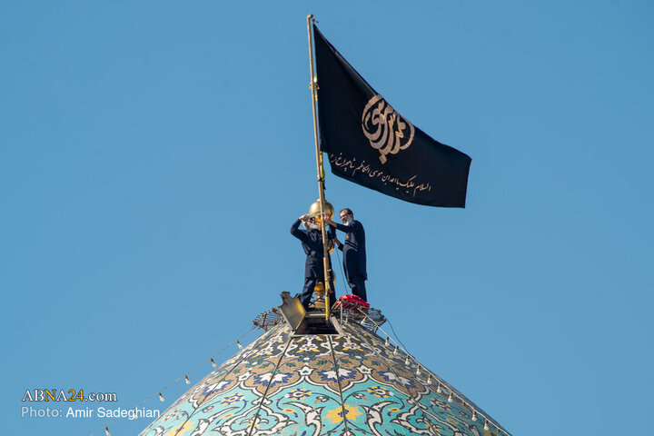 Photos: Black flag on dome of Shahcheragh shrine replaced