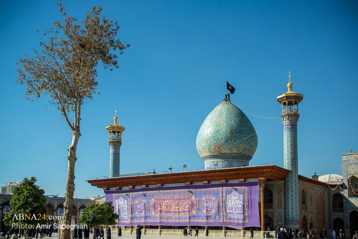 Photos: Black flag on dome of Shahcheragh shrine replaced
