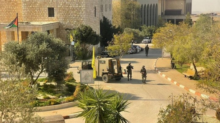 Êrişa leşkerên siyonîst ser Zanîngeha Bîrzêytê