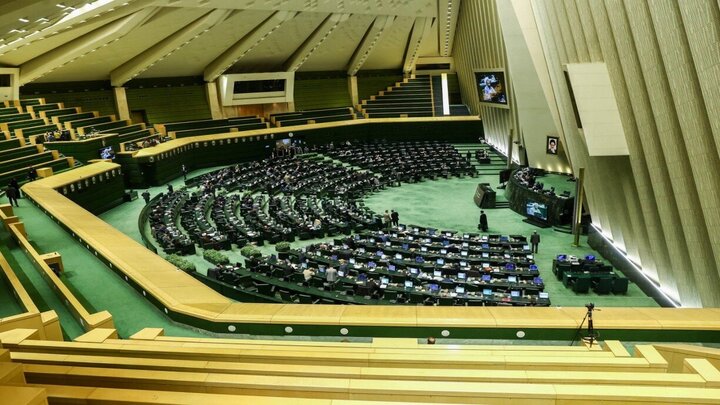 جزئیاتی از جلسه غیرعلنی مجلس؛ تصمیمات درباره اقتصاد و معیشت مردم