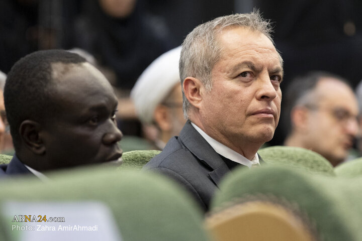 مراسم گرامیداشت میلاد حضرت مسیح(ع) در دانشگاه بین‌المللی اهل‌بیت(ع)