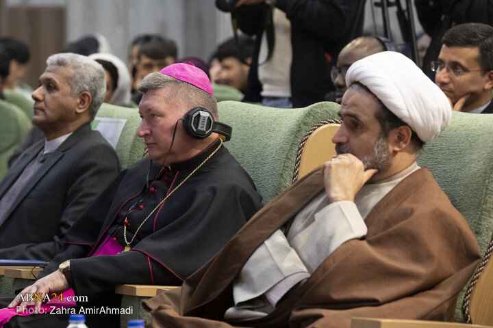 مراسم گرامیداشت میلاد حضرت مسیح(ع) در دانشگاه بین‌المللی اهل‌بیت(ع)