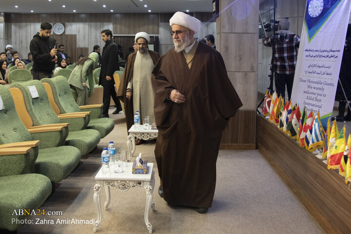 مراسم گرامیداشت میلاد حضرت مسیح(ع) در دانشگاه بین‌المللی اهل‌بیت(ع)